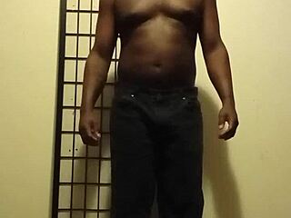 spider crab workout leads to restricted cumshot roleplay on her ass