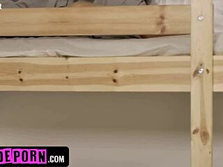 SHUT THE FUCK UP AND WATCH THIS CZECH PORNSTAR RIDE COWGIRL IN HOTEL