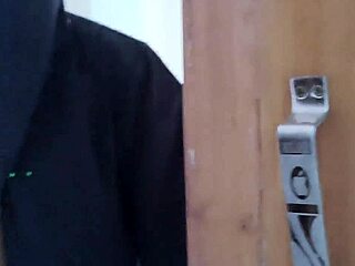 girlfriend and stepmom threesome desi homemade kitchen bathroom fuck boyfriend licks natural tits 🍆💦