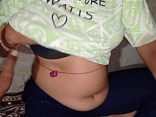 Indian Desi Step Sister's Sexy Amateur Sex Video Leaked
