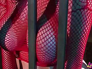 Gianna Michaels Caged For Big Cock Suck Bondage And Rough Milf Ride
