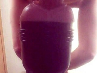 Hey check out me pounding my fleshlight like daddy's favorite toy