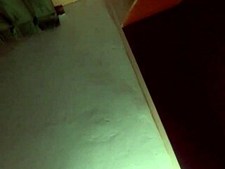 amateur wife with big ass caught in hot action