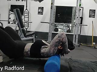 damn hot slutty muscle milf mummy works out sweaty bodybuilder gym mummification