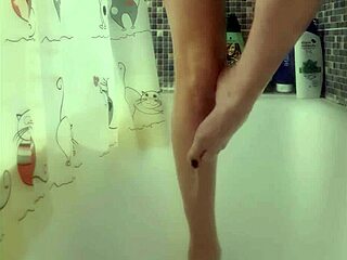 Busty British Teen 18+ Washes Perfect Feet In Steamy Shower