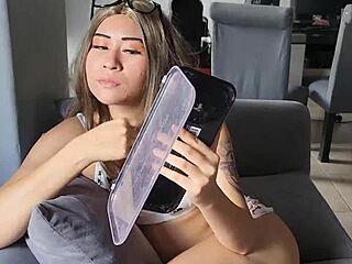Horny 18Yo Latina Stepsis Gets Her Big Ass Pounded Hard By Bro When Bored
