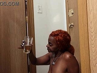 RACHELLE NEWMUIS Drinks Piss as Yellow Belly Toilet Whore
