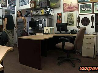 hey amateur bitch, pawn that pussy for pawn dude's hidden cam banging