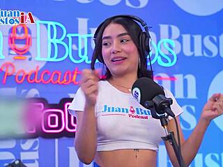 Petite brunette mayraoficial cums like crazy on sybian machine set!