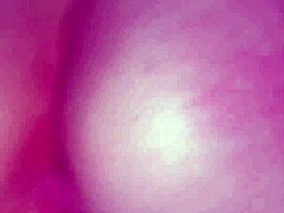 Sunday hangout with elisa pink gets hot quick