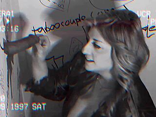 stepmommy hits gloryhole... voyeur sneaks the tape! 😈👀