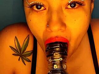 hey horny colombian, watch her dildo squirt in the shower?