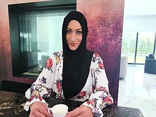 Hey, my arab stepmom gives grateful american pov blowjob on 4th of july 🇺🇸💋