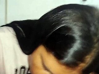Pov Chica De Culo Gordo Chupa La Polla Del Viejo De Su Padrastro Hasta Tragarse El Semen