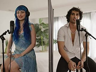 big bootied baddie jewelz blue gets piped by her hot blind date