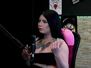 Morena shows big tits in game then licks friend