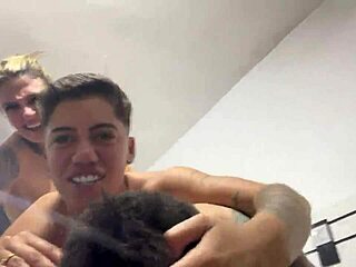 aquel sexo gostoso sentindo a socada ate o fim no cu e na buceta