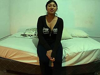 Hermosa Joven Kiomi Casting Porno Petite Latina