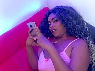 Madrastra me seduce para recibir sexo caliente