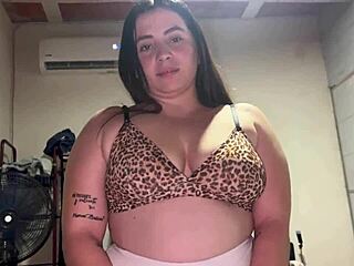 my bbw sister in law shows her huge tits and ass after folding clothes