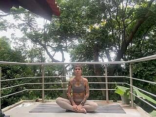 Free hot girl nikatsu does yoga with you