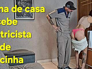 Redhead amateur receives maintenance man at home wearing short skirt
