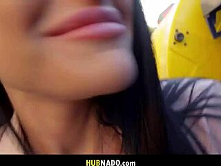 Skinny russian girl gets picked up for outdoor doggystyle and facial