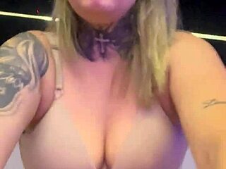 Mulher na academia toda suada que chega tem q tirar a camisa de tao molhada q ta escorria pelas perna a buceta toda melada eos maronbas n�o parava de olha pra sua buceta melada