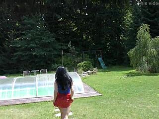 fresh air for pussy in garden