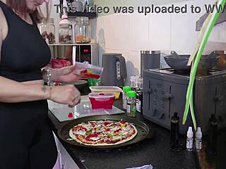 want to try this healthier homemade pizza recipe