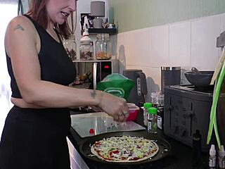 want to try this healthier homemade pizza recipe