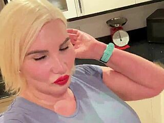 sophie james sweat fetish lick me clean every inch