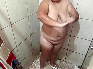 Girl Takes Shower And Gets Recorded Outdoors
