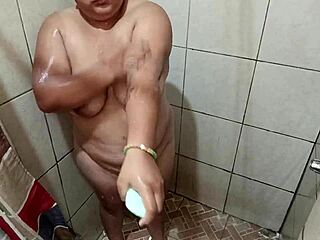 Girl Takes Shower And Gets Recorded Outdoors