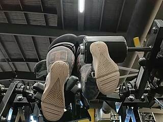 Booty At The Gym Hot Milf Ass