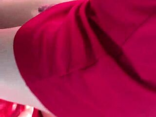 Morena toda natural dando o cuzinho sem camisinha