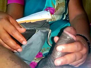 Indian Priyanka Aunty Handjob With Village Man