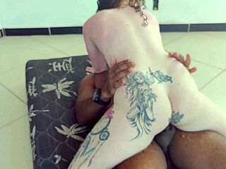 Amiga Sofreu Gemeu E Chorou No Meu Pau Ficou Com A Buceta Arrombada E Tomou Gozada Na Boca