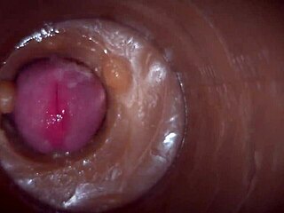 Teen slut gets deep cream pumping on camera