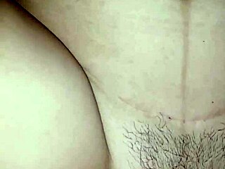 janda daster kuning haus kontol while relaxing at home