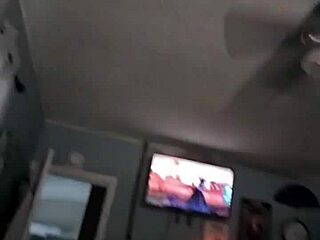 reverse cowgirl on big booty milf