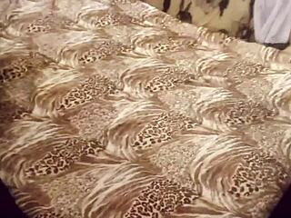 klaudiaambergirl does soft masturbation in pantyhose