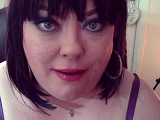 Dirty bbw slut Tina Snua sucks dildo with latex gloves