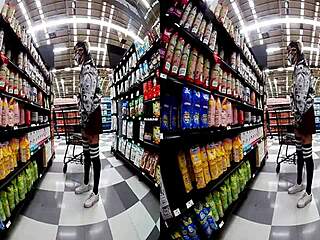 i flash my big ass pussy in the supermarket vr with daniela hyperversos