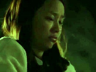 이 매력적인 한국 커플 이야기에 완전 빠져버렸어!