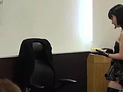 Japanese girl in bondage whipped