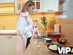 Hey, check this out 😏 mature slut shaves her hairy pussy then bangs that skilled cock in hot bathroom sex!