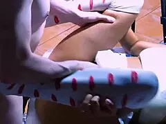 Félénk latin diáklány besurran a tanárhoz és megcsábítja szexre, szülők nincsenek otthon