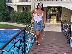 Ik overtuigde vriends vrouw voor geile seks met paar woorden