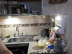 에스테파니 알몸으로 맛있는 팬케이크 만드는 섹시 알몸 팬케이크